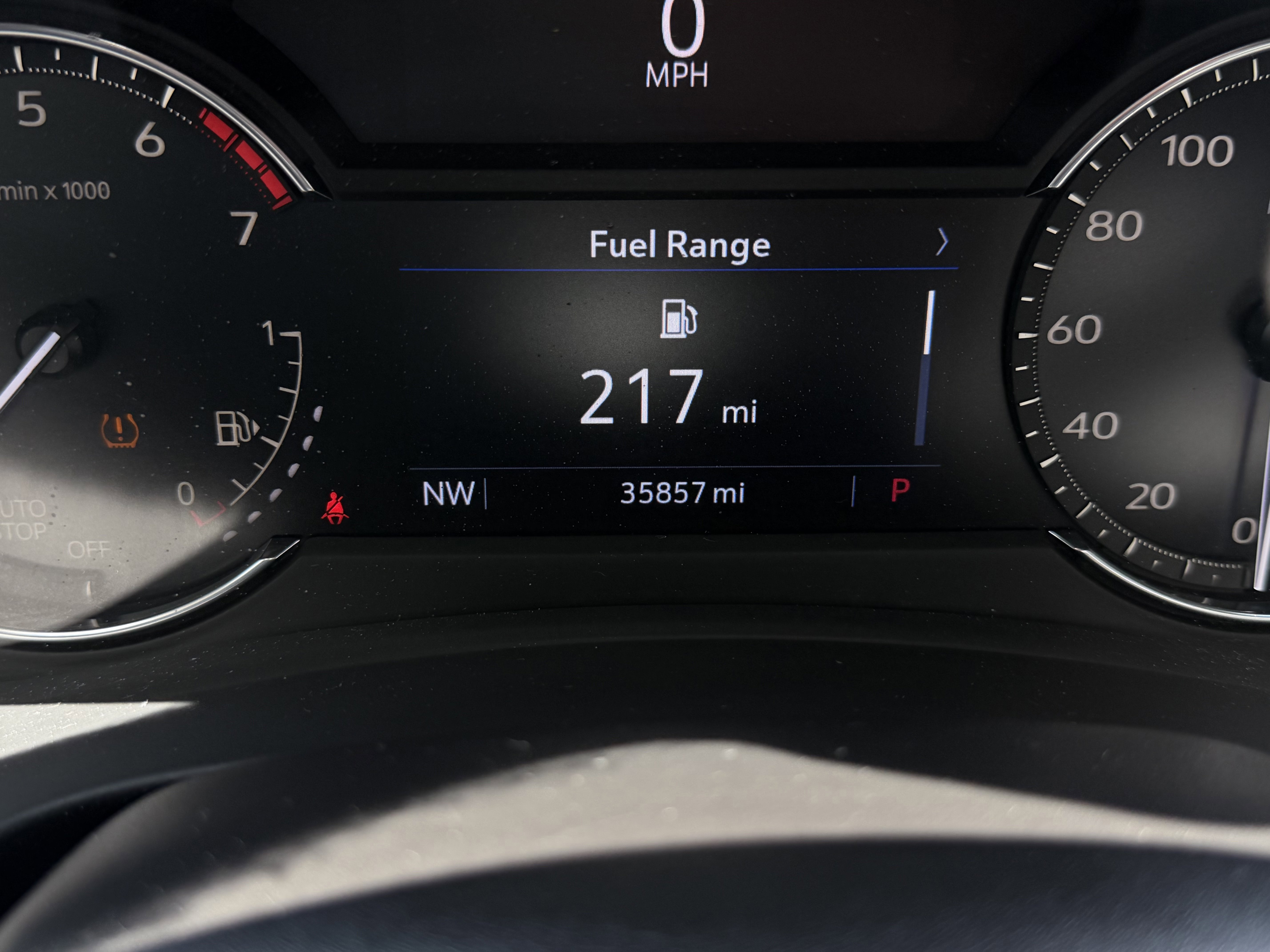 Used 2022 Cadillac XT4 Sport w/ Enhanced Visibility Package FWD image 17