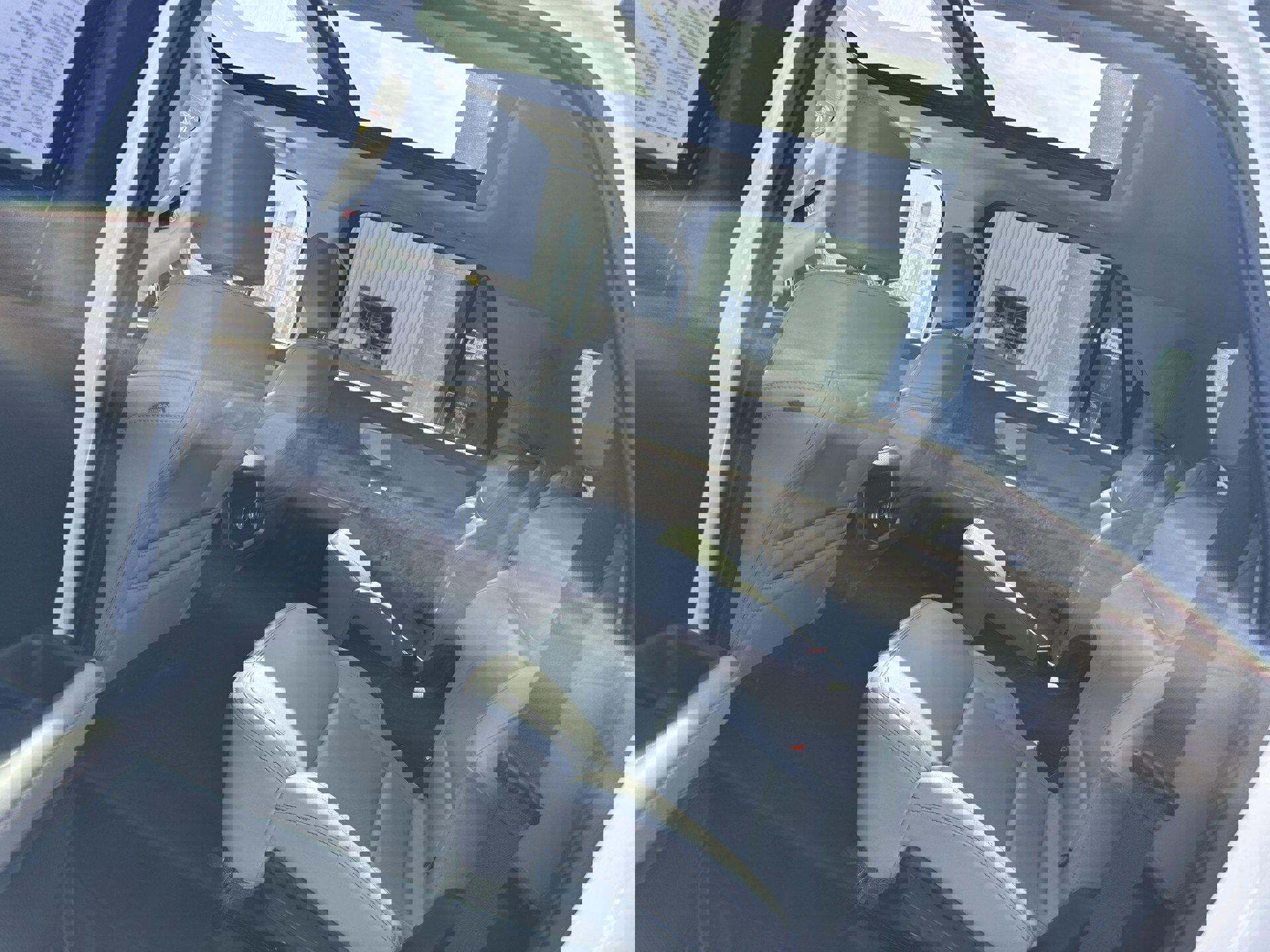 Certified 2025 Ford Expedition Active image 9