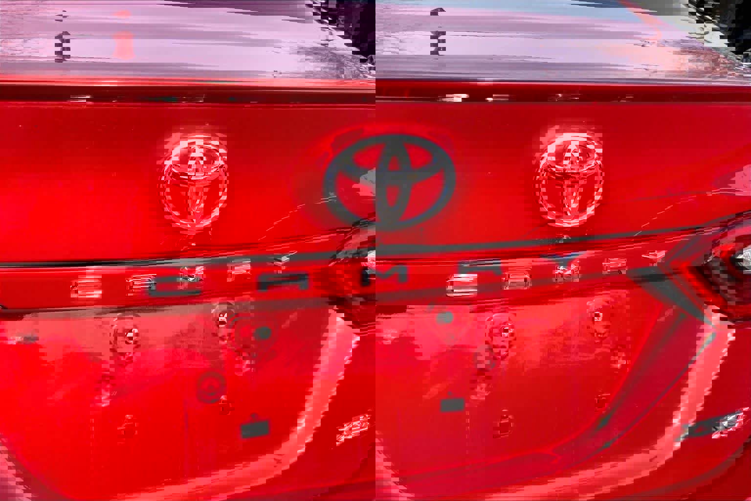 Used 2019 Toyota Camry XSE image 12