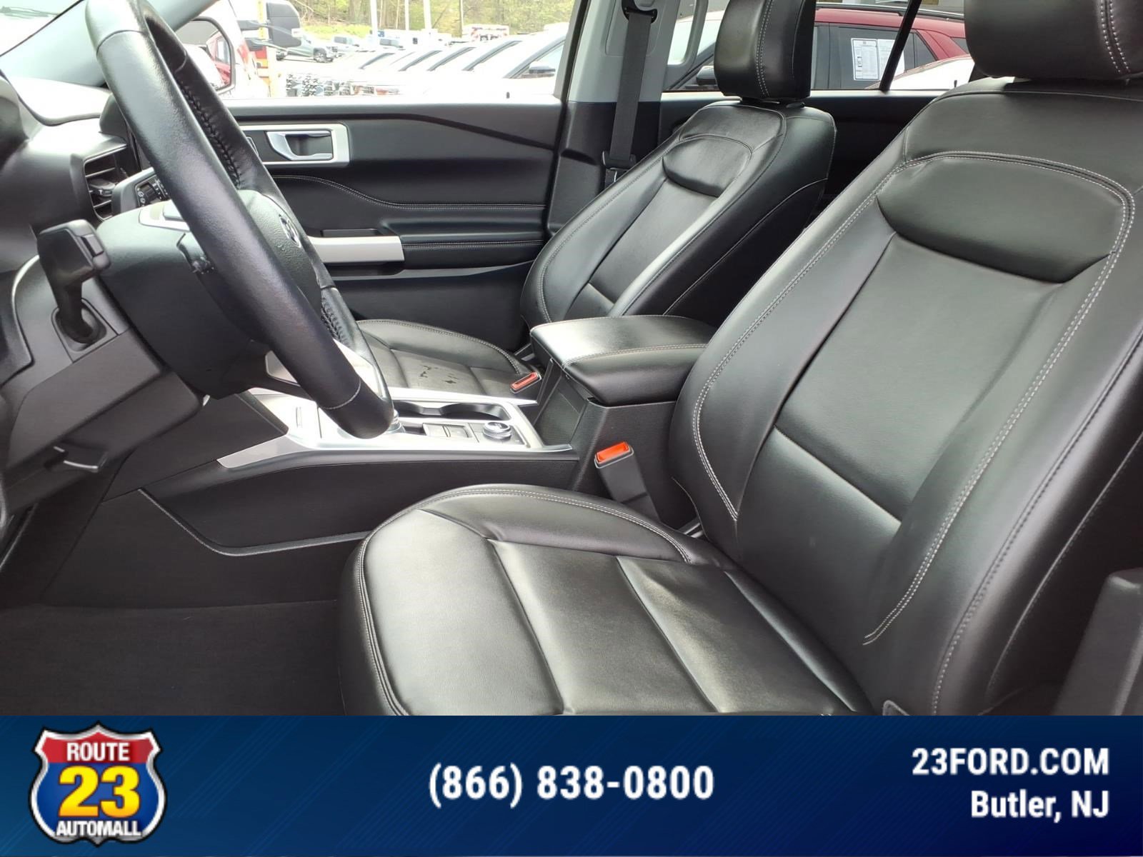 Certified 2022 Ford Explorer XLT w/ Equipment Group 202A AWD/4WD image 21