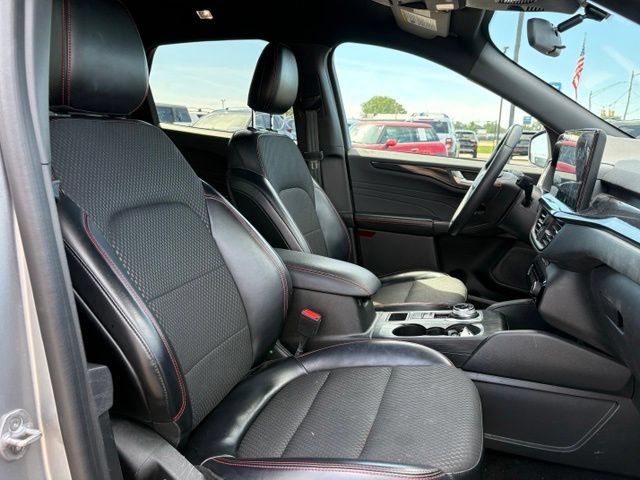 Certified 2023 Ford Escape ST-Line w/ Tech Pack #1 AWD/4WD image 8