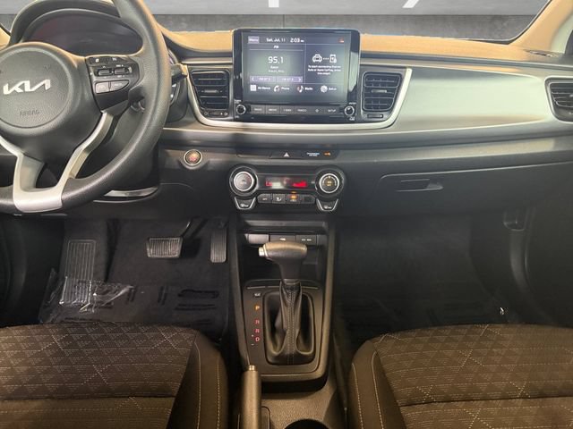 Used 2022 Kia Rio S w/ Technology Package FWD image 4