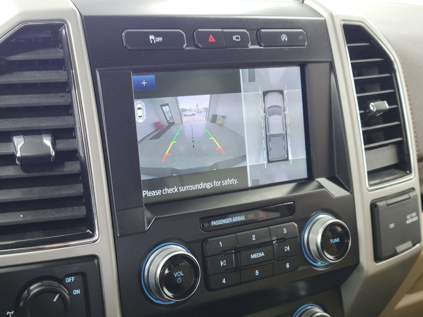 Certified 2020 Ford F150 Lariat w/ Equipment Group 502A Luxury RWD image 18