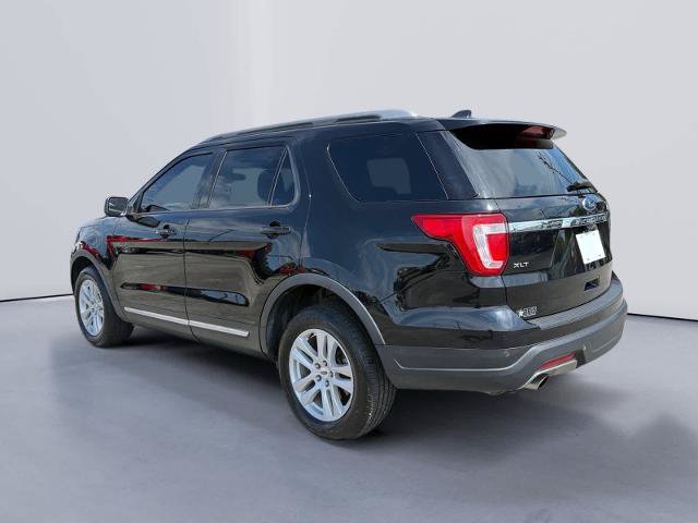 Certified 2018 Ford Explorer XLT AWD/4WD image 3