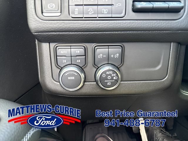 Used 2022 GMC Yukon Denali AWD/4WD image 29