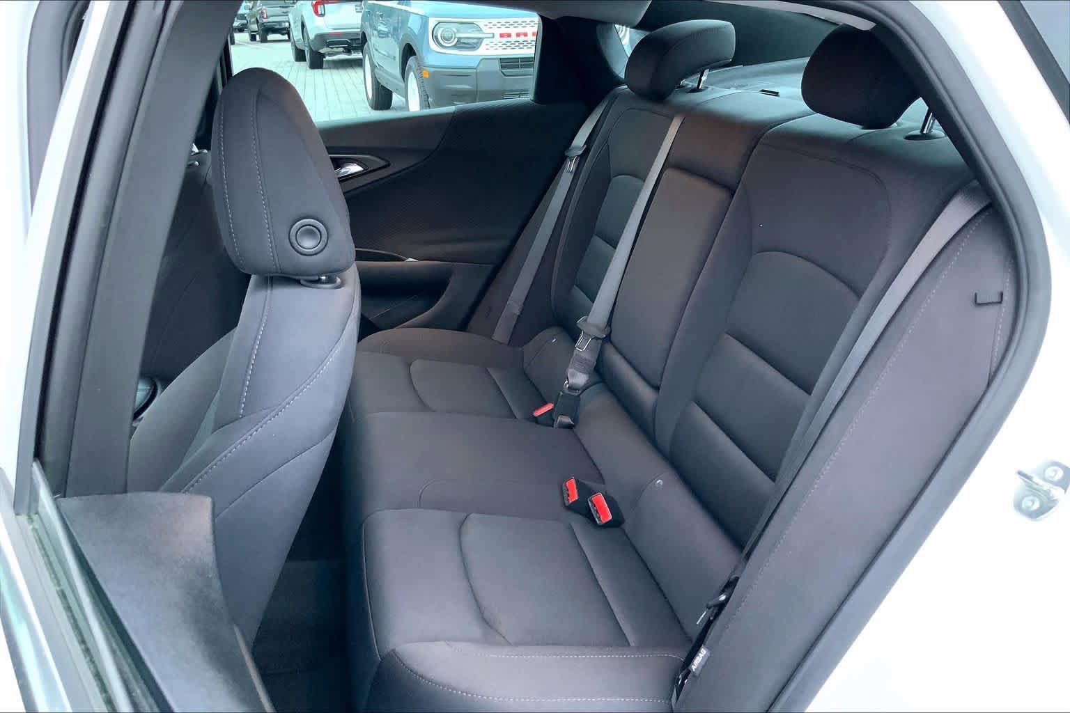 Used 2024 Chevrolet Malibu LT FWD image 21