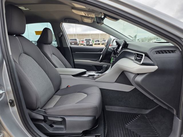 Used 2022 Toyota Camry LE image 24
