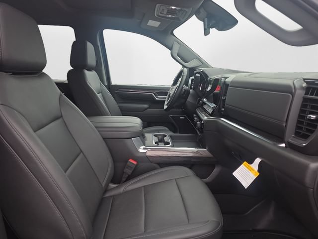 Used 2025 Chevrolet Silverado 2500 LTZ w/ LTZ Plus Package AWD/4WD image 15
