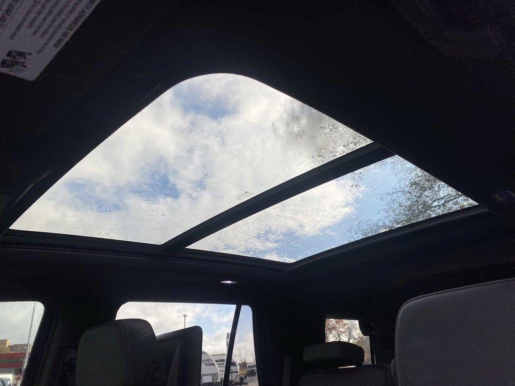 Used 2021 Chevrolet Tahoe Z71 w/ Luxury Package image 25