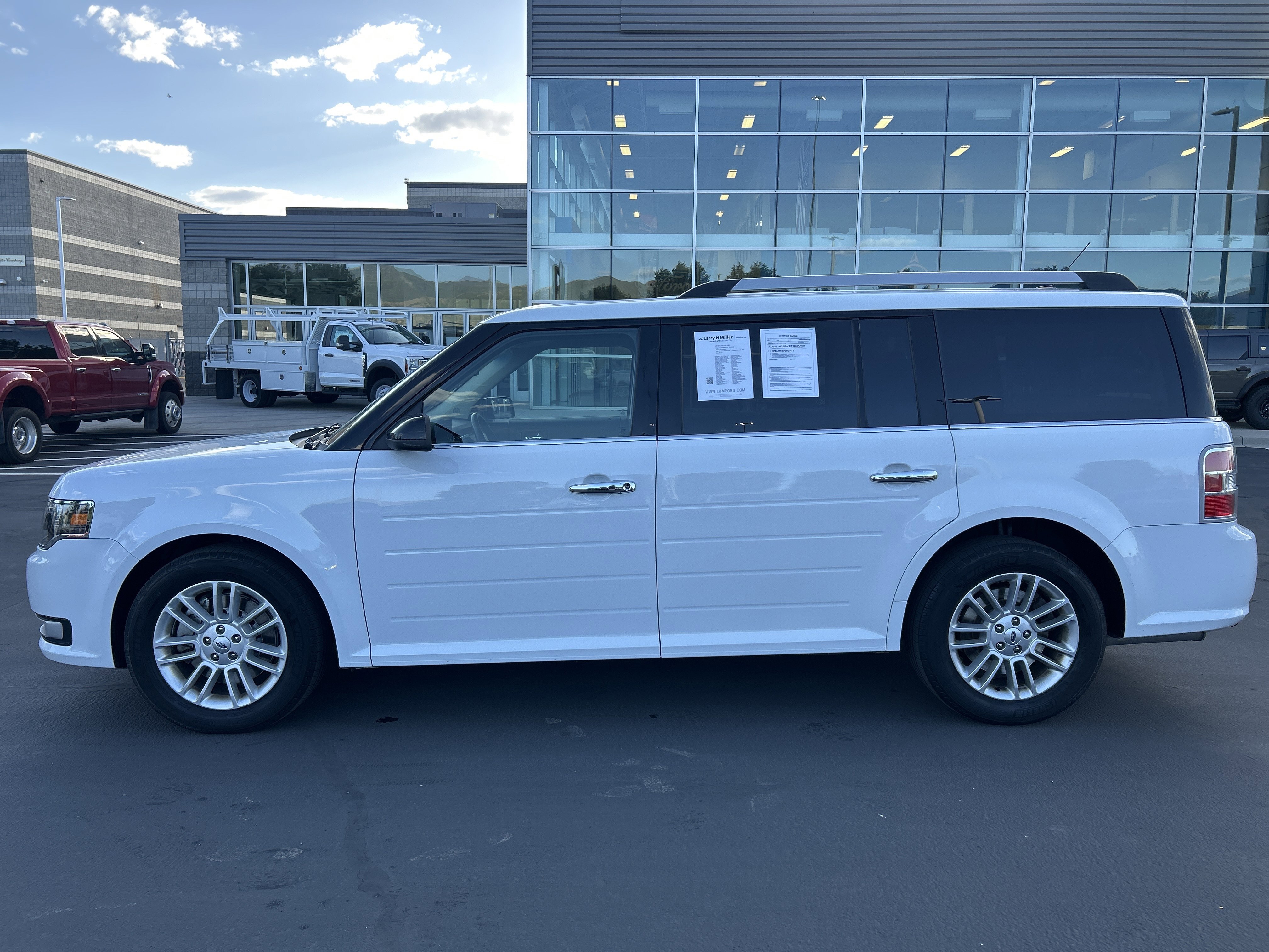 Certified 2019 Ford Flex SEL w/ Class III Trailer Tow Package AWD/4WD image 2