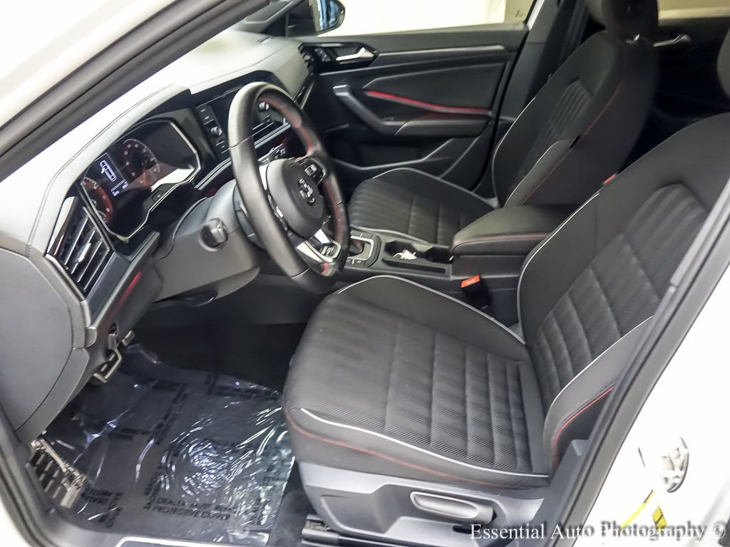 Used 2019 Volkswagen Jetta GLI FWD image 9