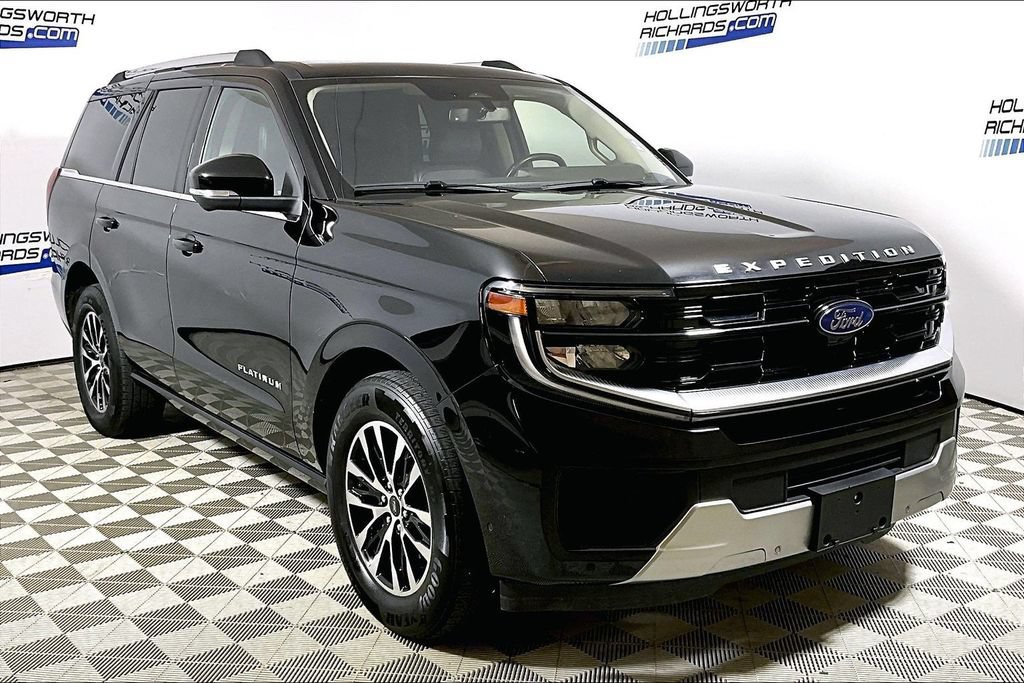 Certified 2025 Ford Expedition Platinum AWD/4WD image 3