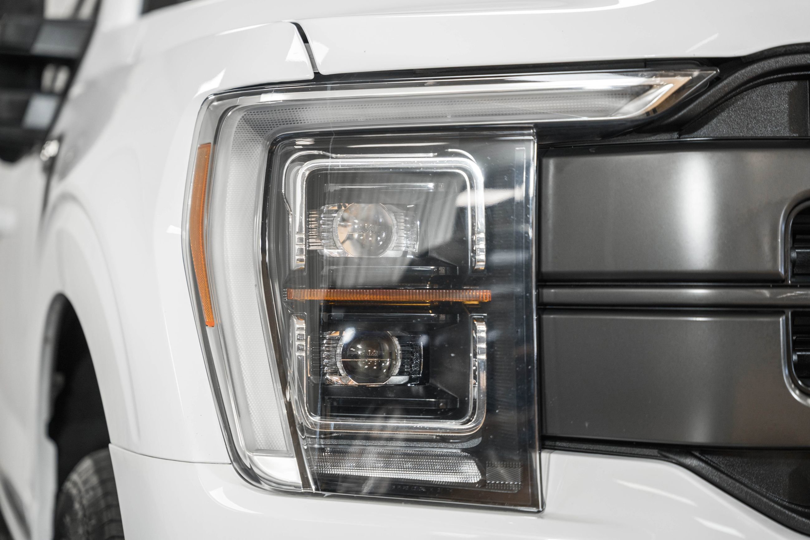 Certified 2023 Ford F150 Lariat w/ Equipment Group 502A High image 9