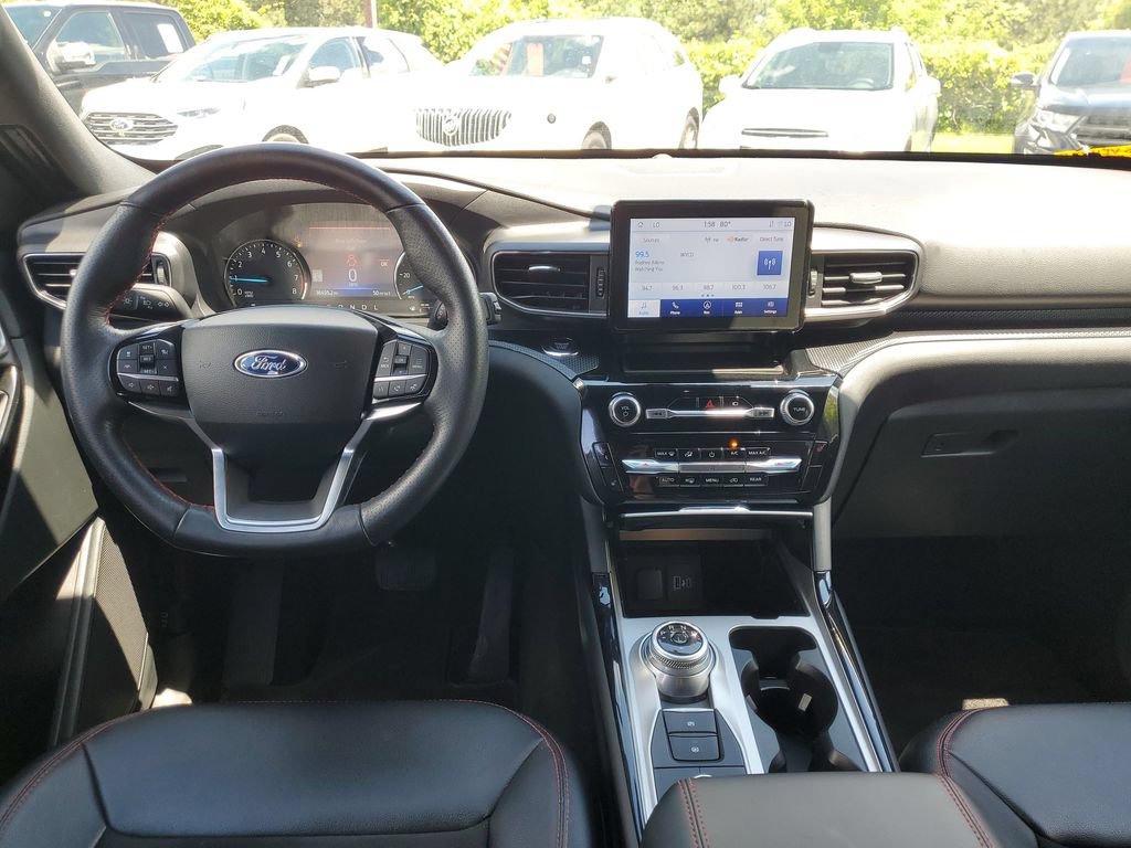 Certified 2023 Ford Explorer ST-Line AWD/4WD image 18
