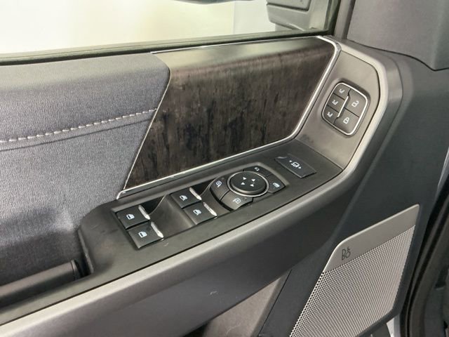 Certified 2025 Ford F350 Lariat w/ Black Appearance Package AWD/4WD image 16