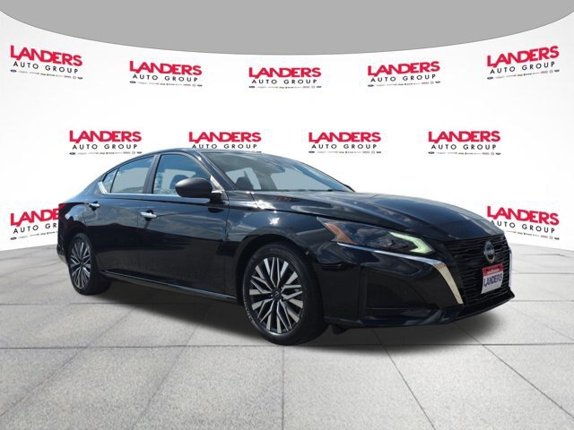 Used 2025 Nissan Altima 2.5 SV