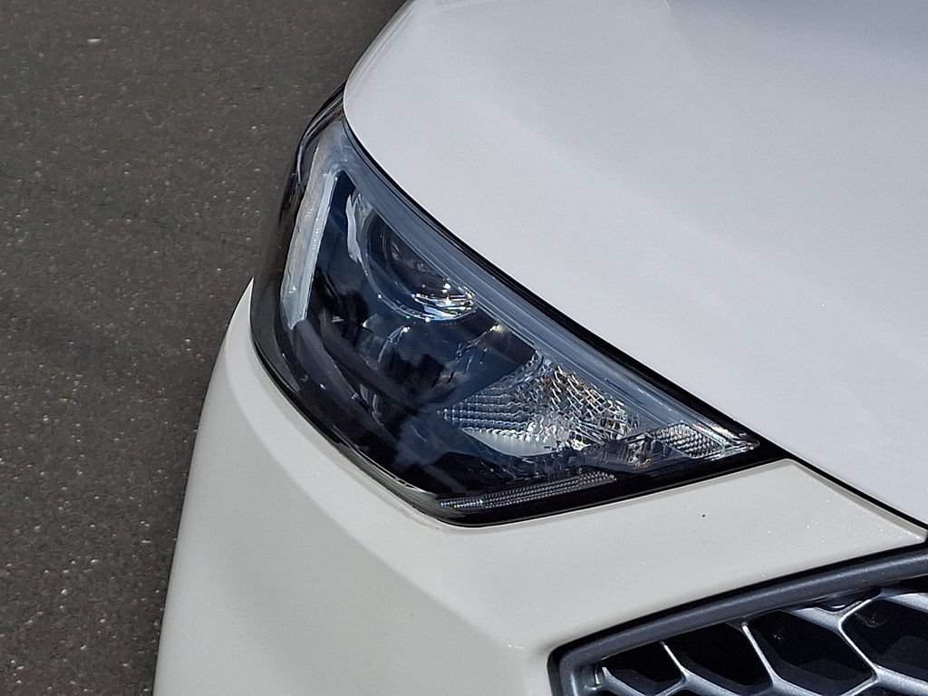 Certified 2023 Ford Edge SEL w/ Convenience Package AWD/4WD image 9