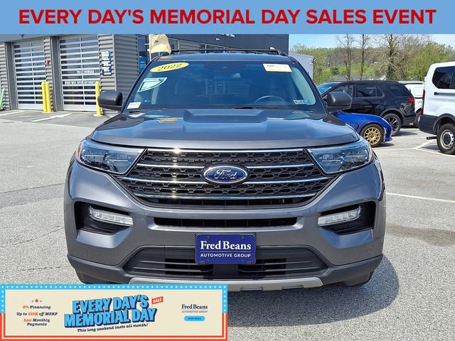 Certified 2022 Ford Explorer XLT w/ Equipment Group 202A AWD/4WD image 3