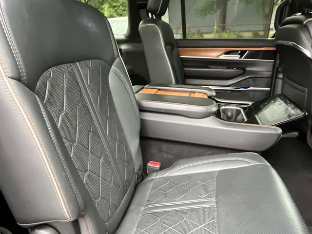 Used 2024 Jeep Grand Wagoneer L Series III AWD/4WD image 29