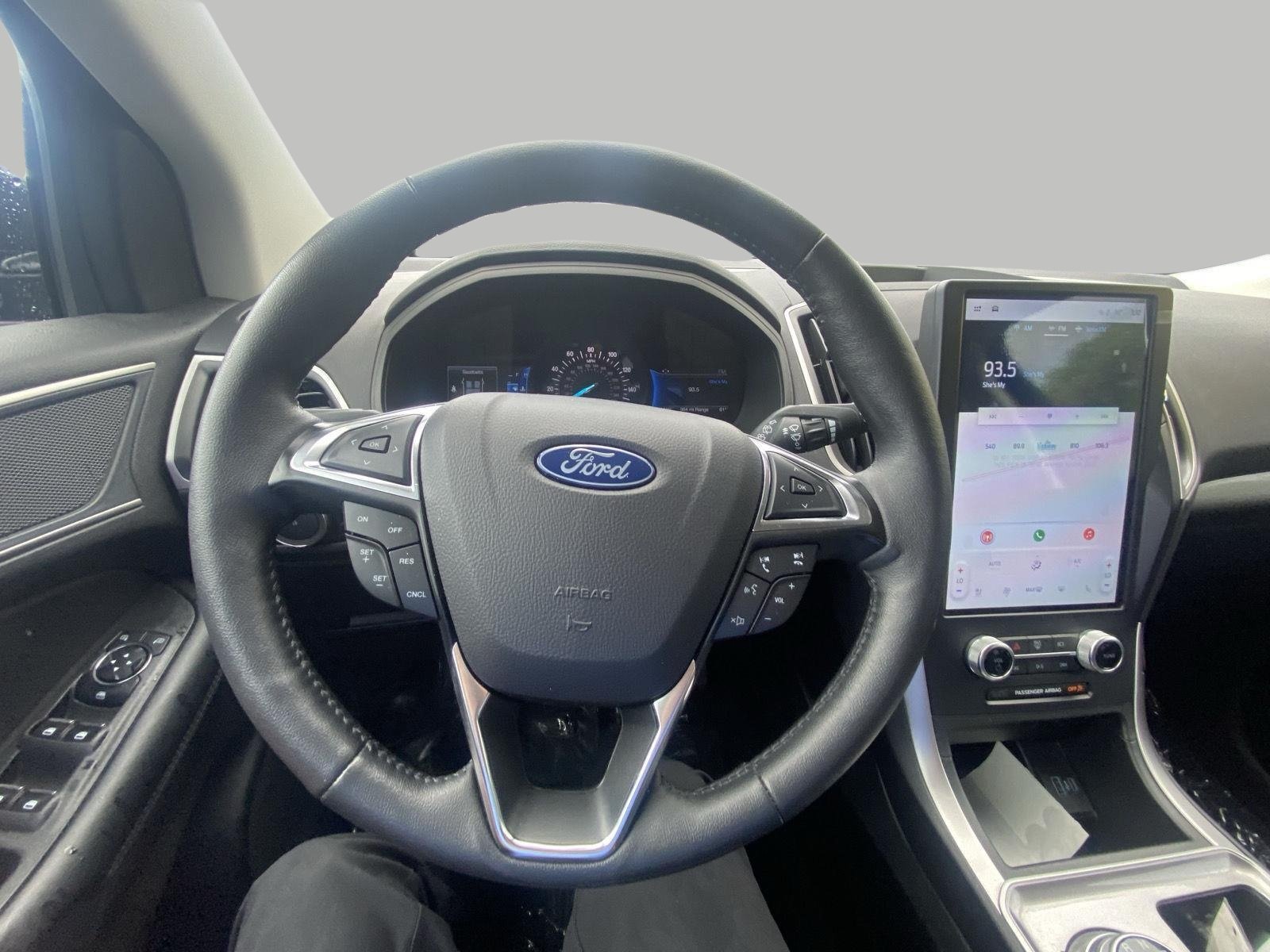 Certified 2024 Ford Edge SEL w/ Convenience Package AWD/4WD image 13