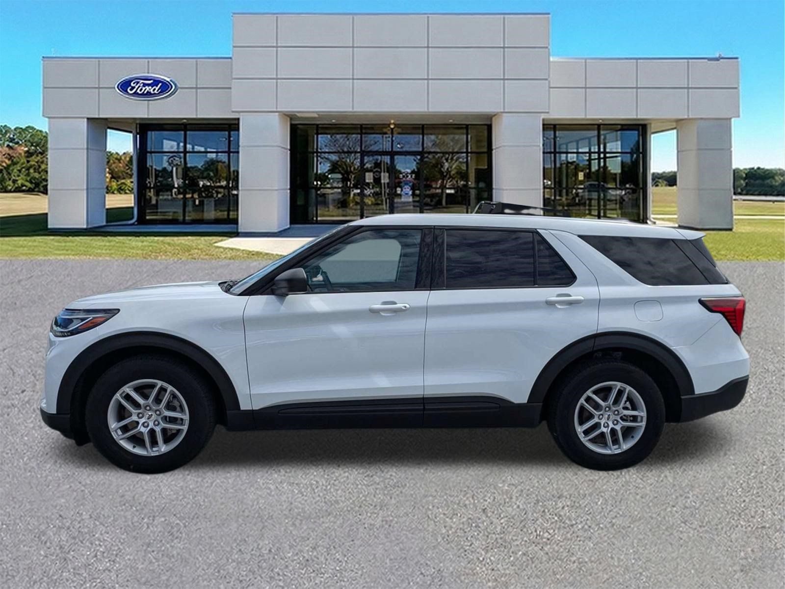 Certified 2026 Ford Explorer Active RWD image 7