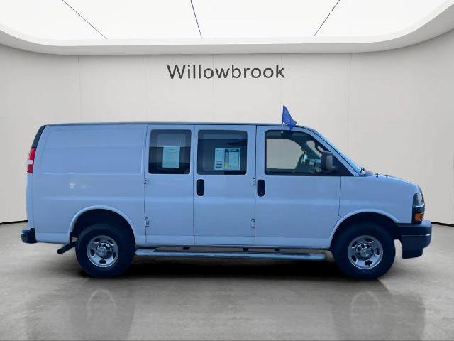 Used 2023 Chevrolet Express 2500 w/ Driver Convenience Package RWD image 4