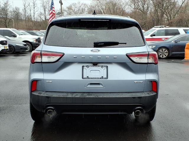 Certified 2022 Ford Escape SE w/ SE Sport Appearance Package image 4