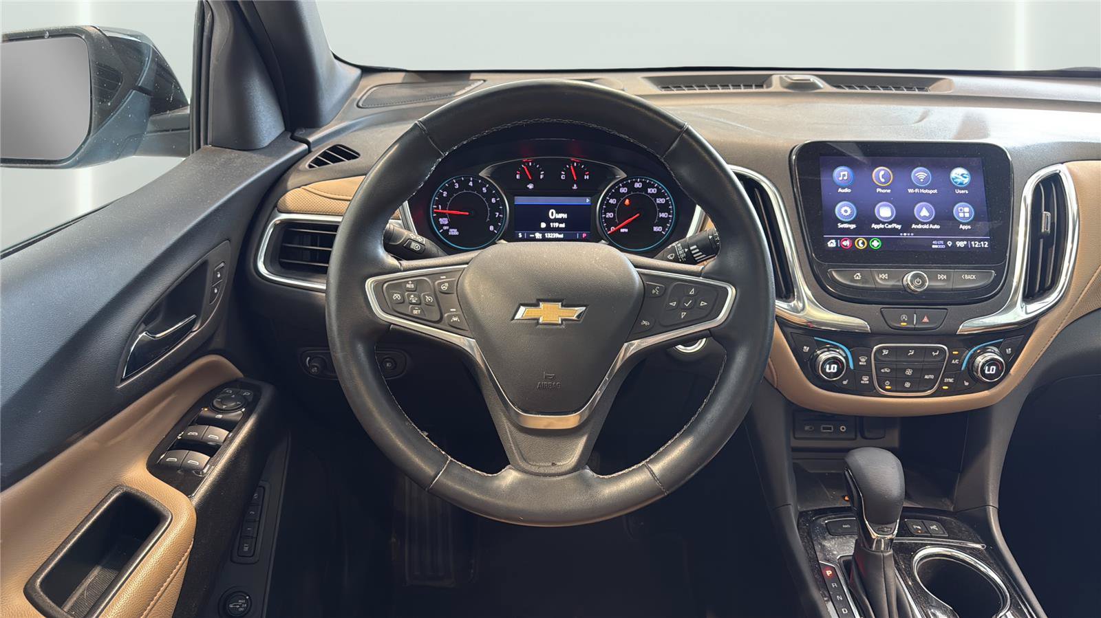 Used 2023 Chevrolet Equinox Premier AWD/4WD image 13