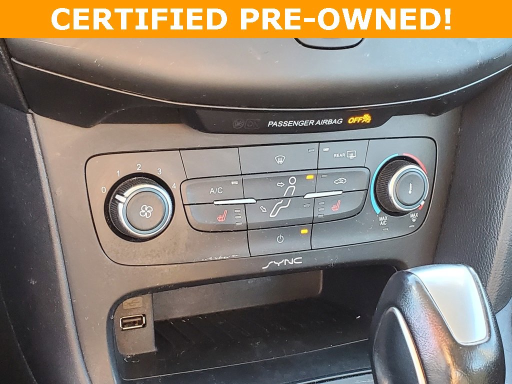 Certified 2016 Ford Focus SE w/ SE Sport Package image 26