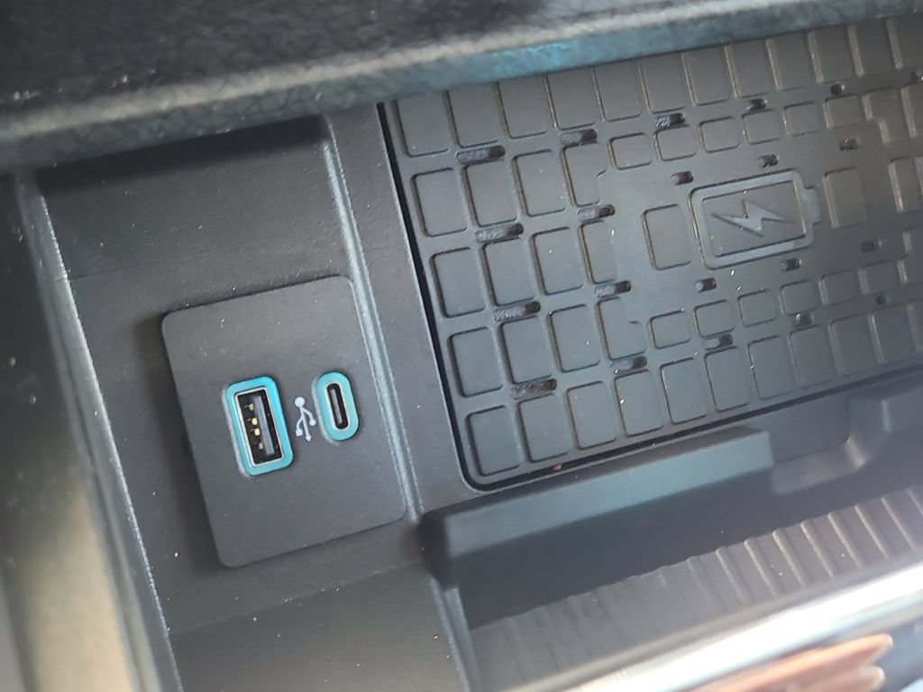 Certified 2022 Ford Expedition Max Limited RWD image 28