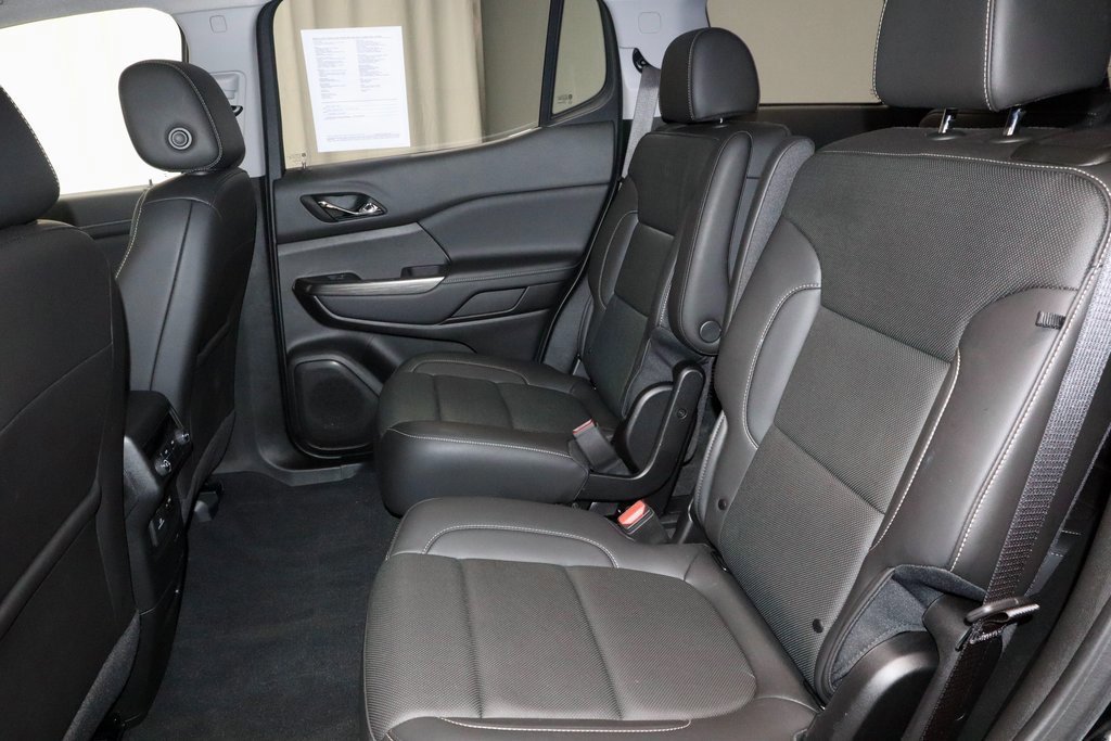 Used 2023 GMC Acadia SLT w/ LPO, Floor Liner Package image 24