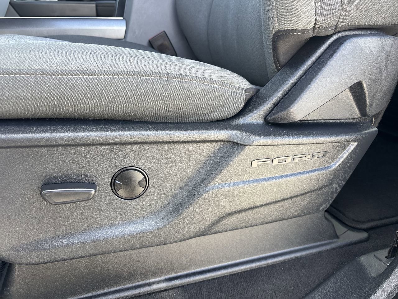 Certified 2023 Ford F250 XLT w/ XLT Premium Package image 27