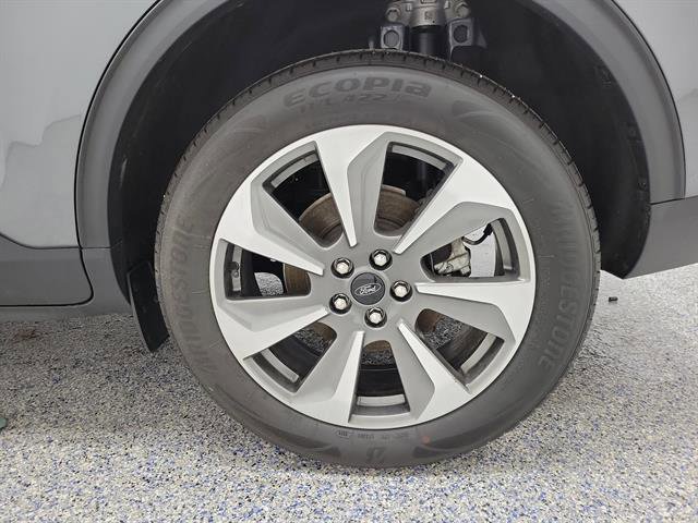 Certified 2025 Ford Escape Platinum image 4