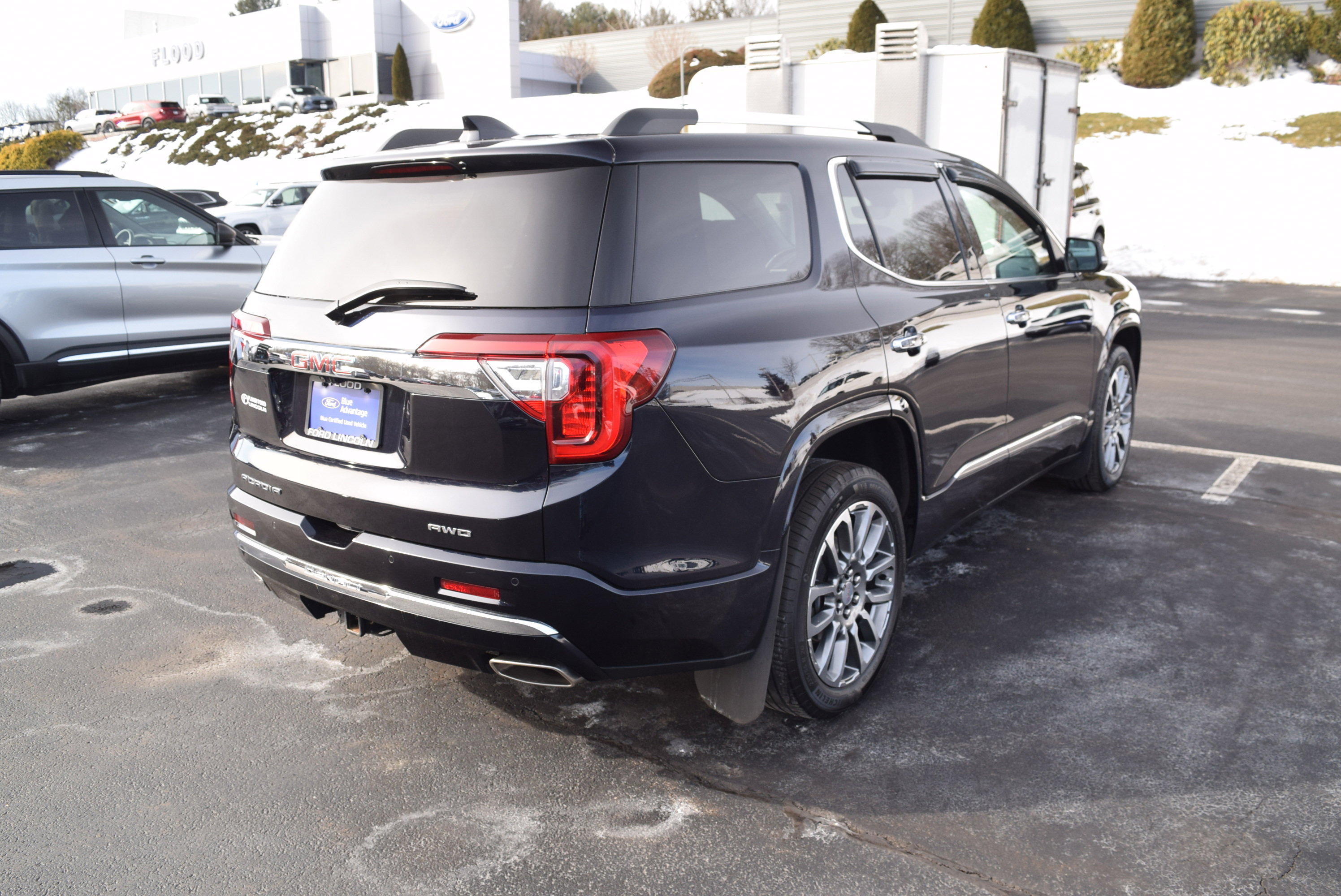 Used 2021 GMC Acadia Denali w/ Denali Ultimate Package image 4