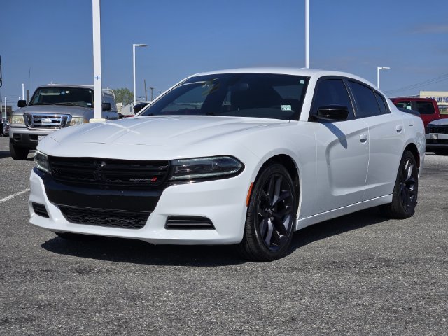 Used 2023 Dodge Charger SXT w/ Blacktop Package RWD image 3