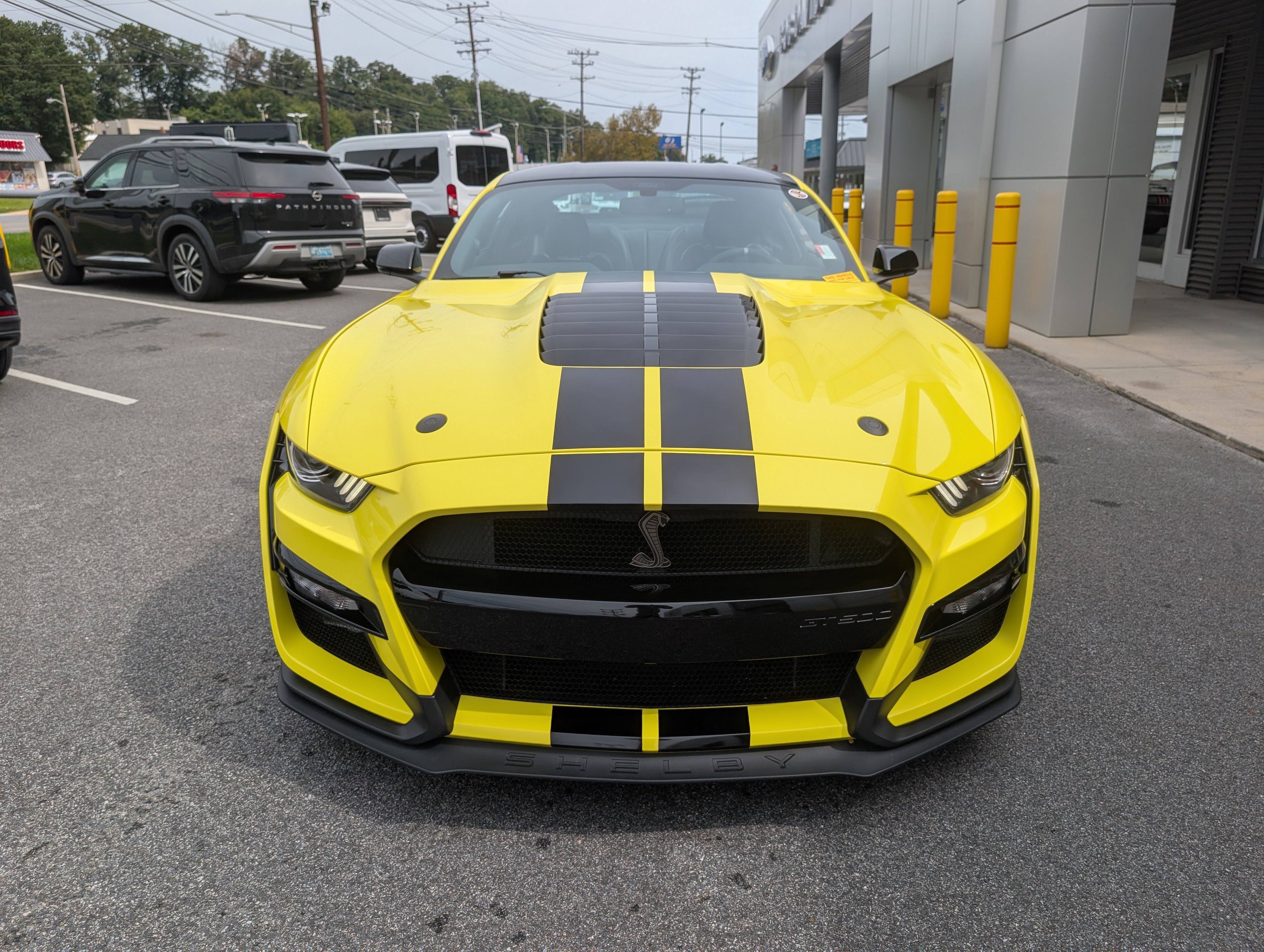 Certified 2021 Ford Mustang Shelby GT500 w/ Carbon Fiber Handling Package image 10