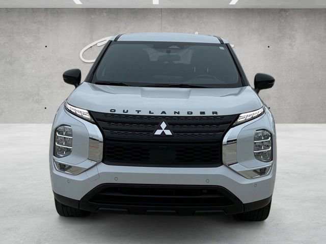 Used 2023 Mitsubishi Outlander SE Black Edition FWD image 18