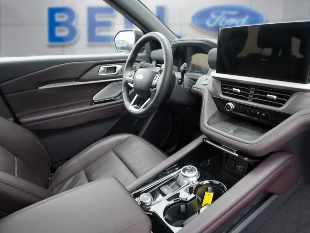 Certified 2025 Ford Explorer Platinum AWD/4WD image 26