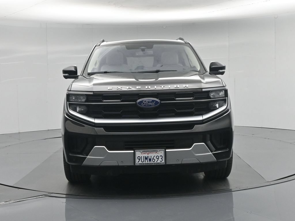 Certified 2025 Ford Expedition Max Platinum w/ Driver's Package AWD/4WD image 31