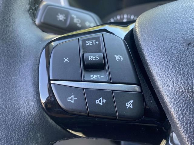 Certified 2022 Ford Escape SE w/ SE Sport Appearance Package image 25