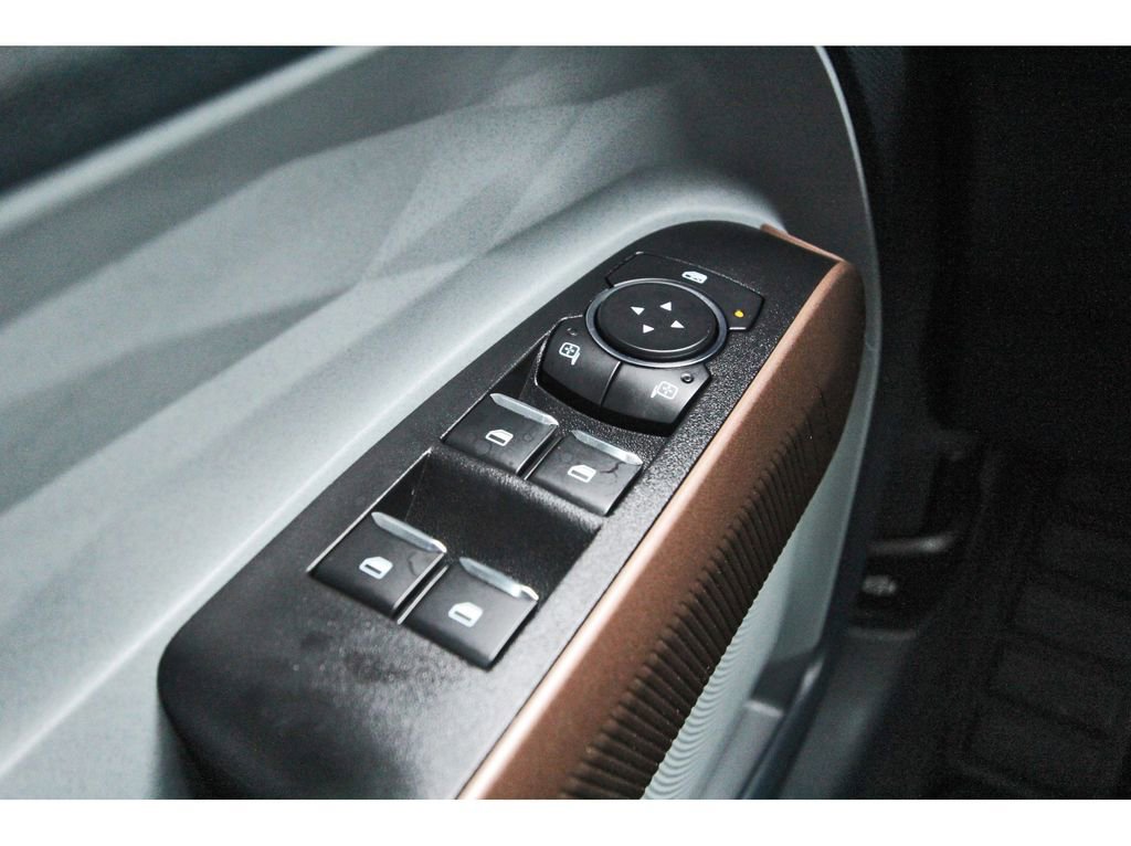 Certified 2024 Ford Maverick Lariat FWD image 21