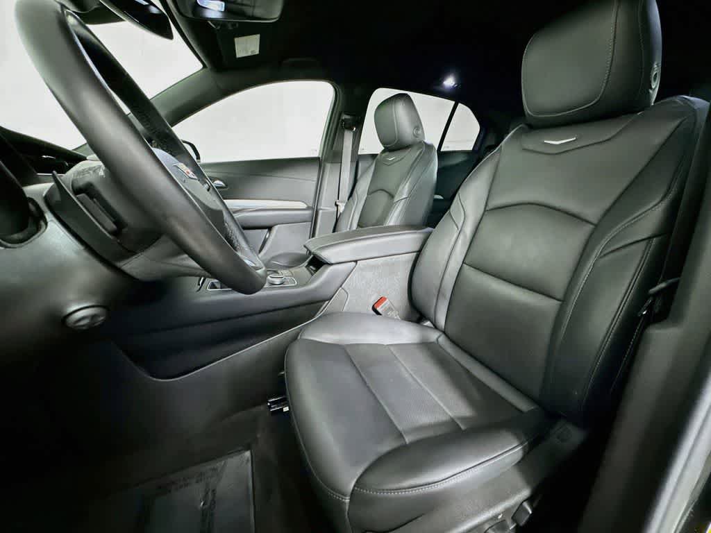 Used 2023 Cadillac XT4 Premium Luxury w/ Technology Package FWD image 12