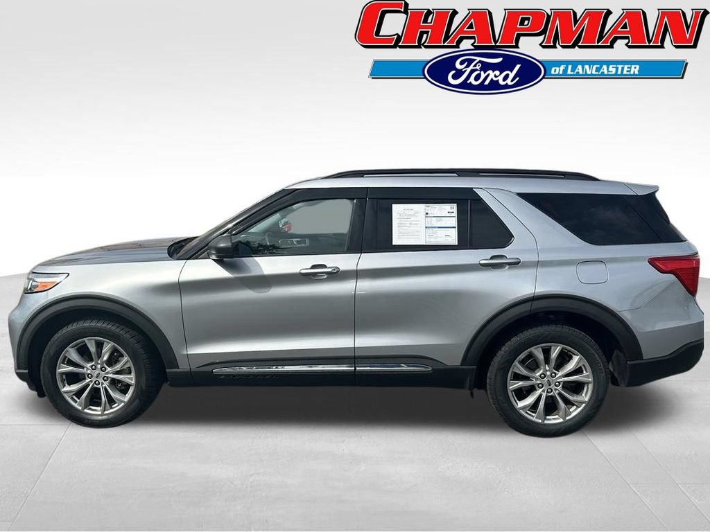 Certified 2021 Ford Explorer XLT w/ Equipment Group 202A AWD/4WD image 3