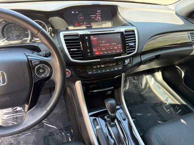 Used 2017 Honda Accord EX-L image 29