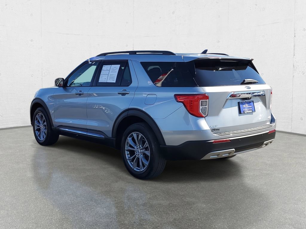Certified 2022 Ford Explorer XLT w/ Equipment Group 202A image 5