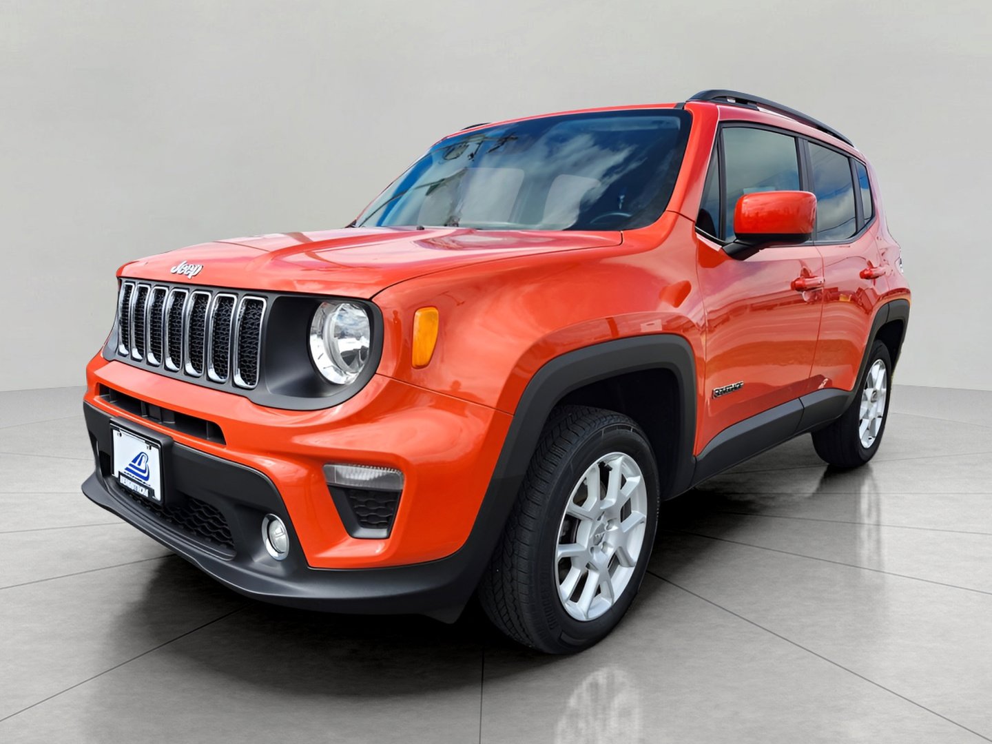 Used 2021 Jeep Renegade Latitude w/ Convenience Group image 3