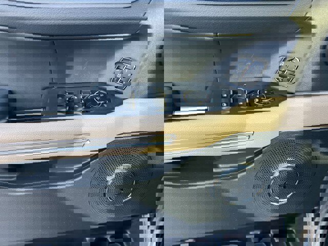 Certified 2024 Ford Expedition Limited image 12