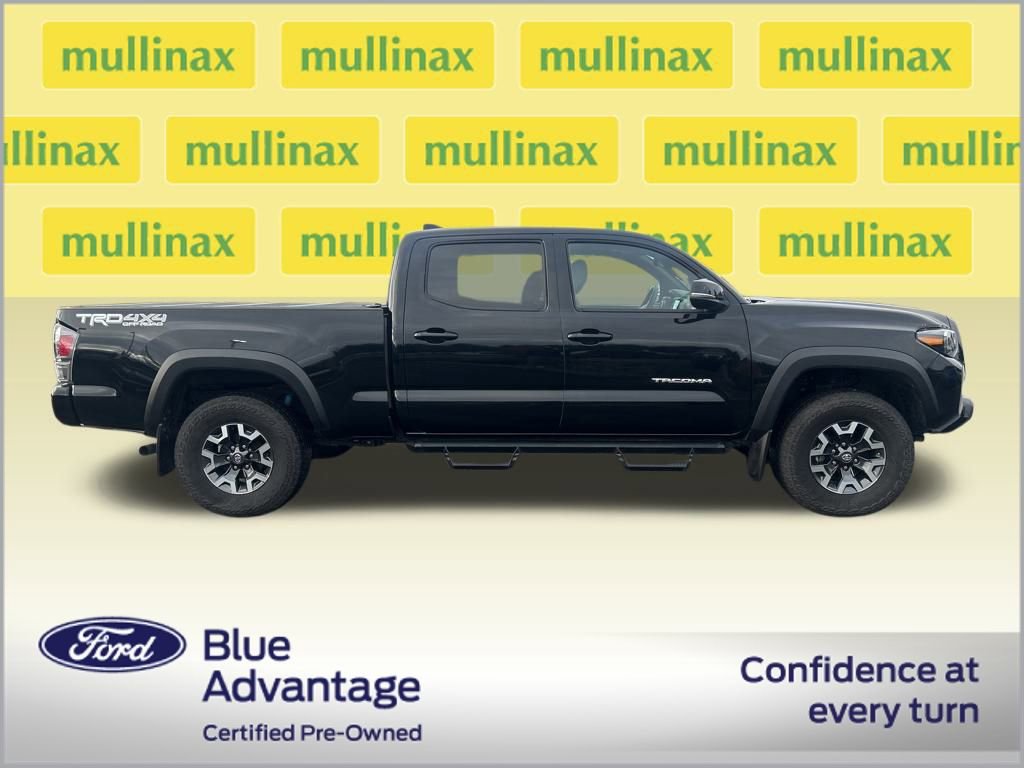 Used 2022 Toyota Tacoma TRD Off-Road image 2