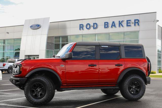 Certified 2024 Ford Bronco Wildtrak AWD/4WD image 3