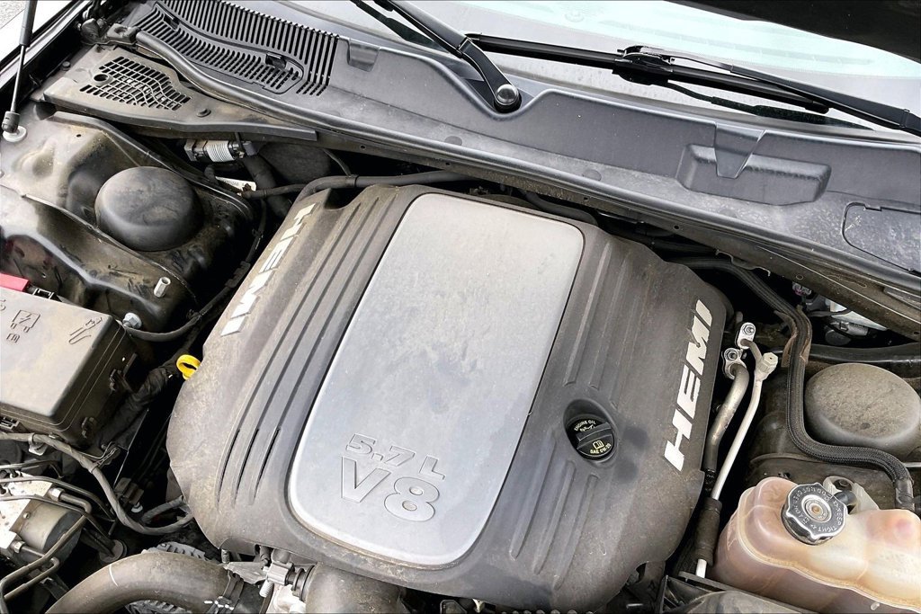 Used 2022 Dodge Challenger R/T RWD image 34